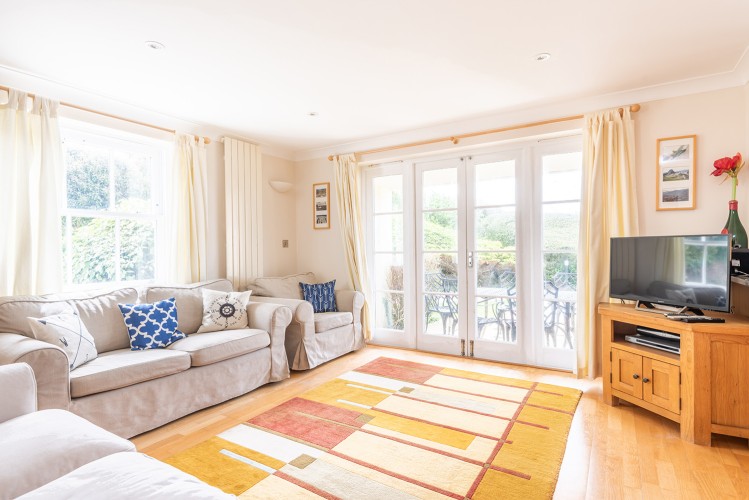 1 Thurlestone Beach Apartments - photo 4