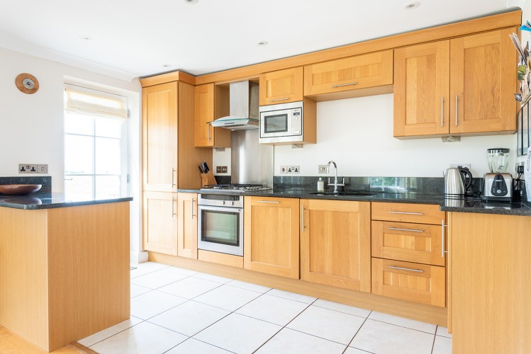 1 Thurlestone Beach Apartments - photo 5