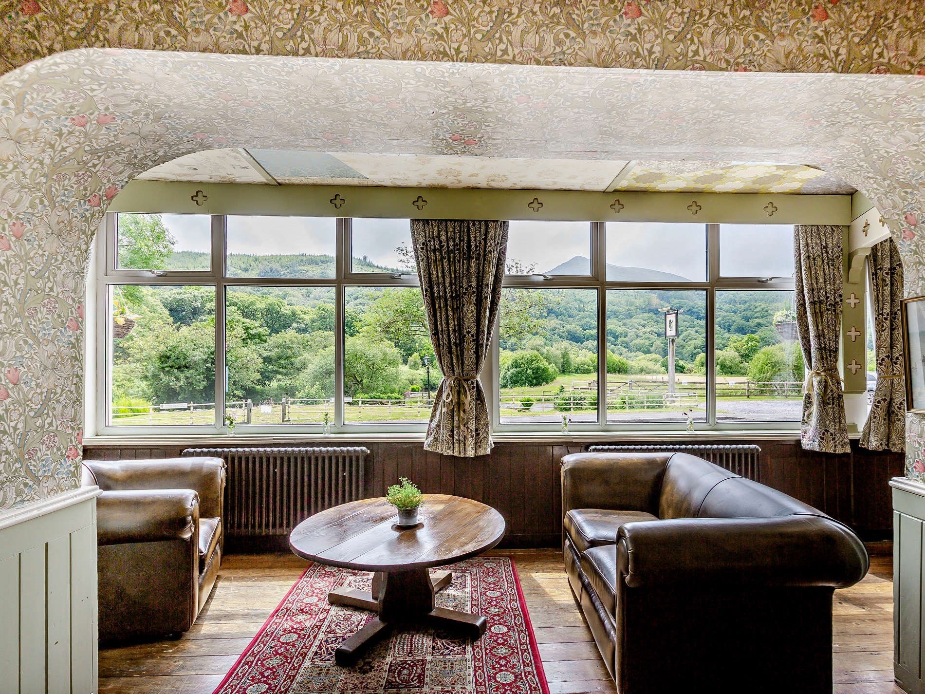 Mountain Manor - Grand Gathering - photo 4