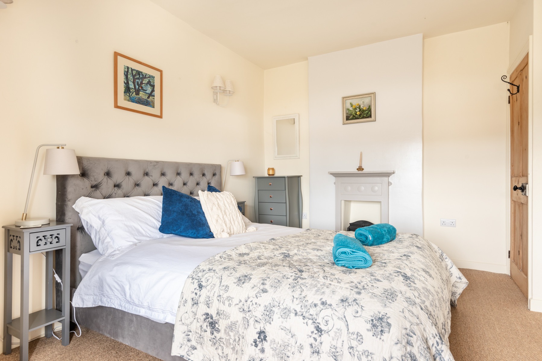 2 Florence Cottage  - photo 4