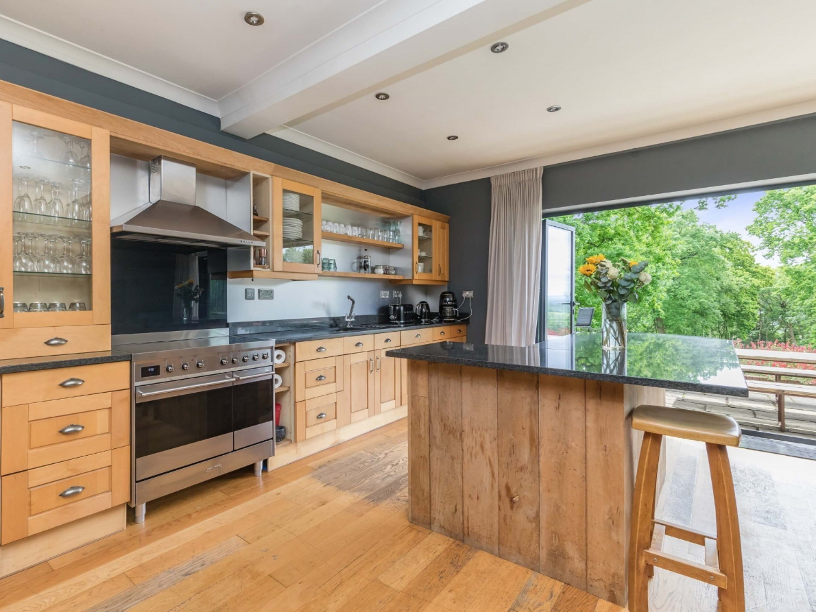 Woodland Oasis - Rolling Hills & Coastal Charm - photo 4