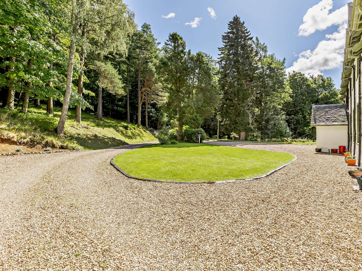 Tranquility Manor - Charming Scottish Cottage - photo 3