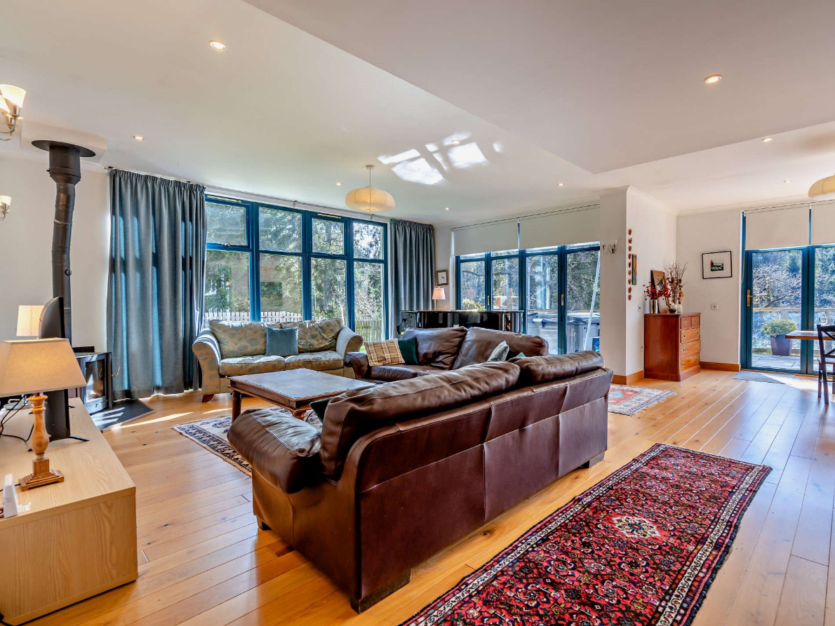 Tranquil Haven - Scenic Retreat - photo 2