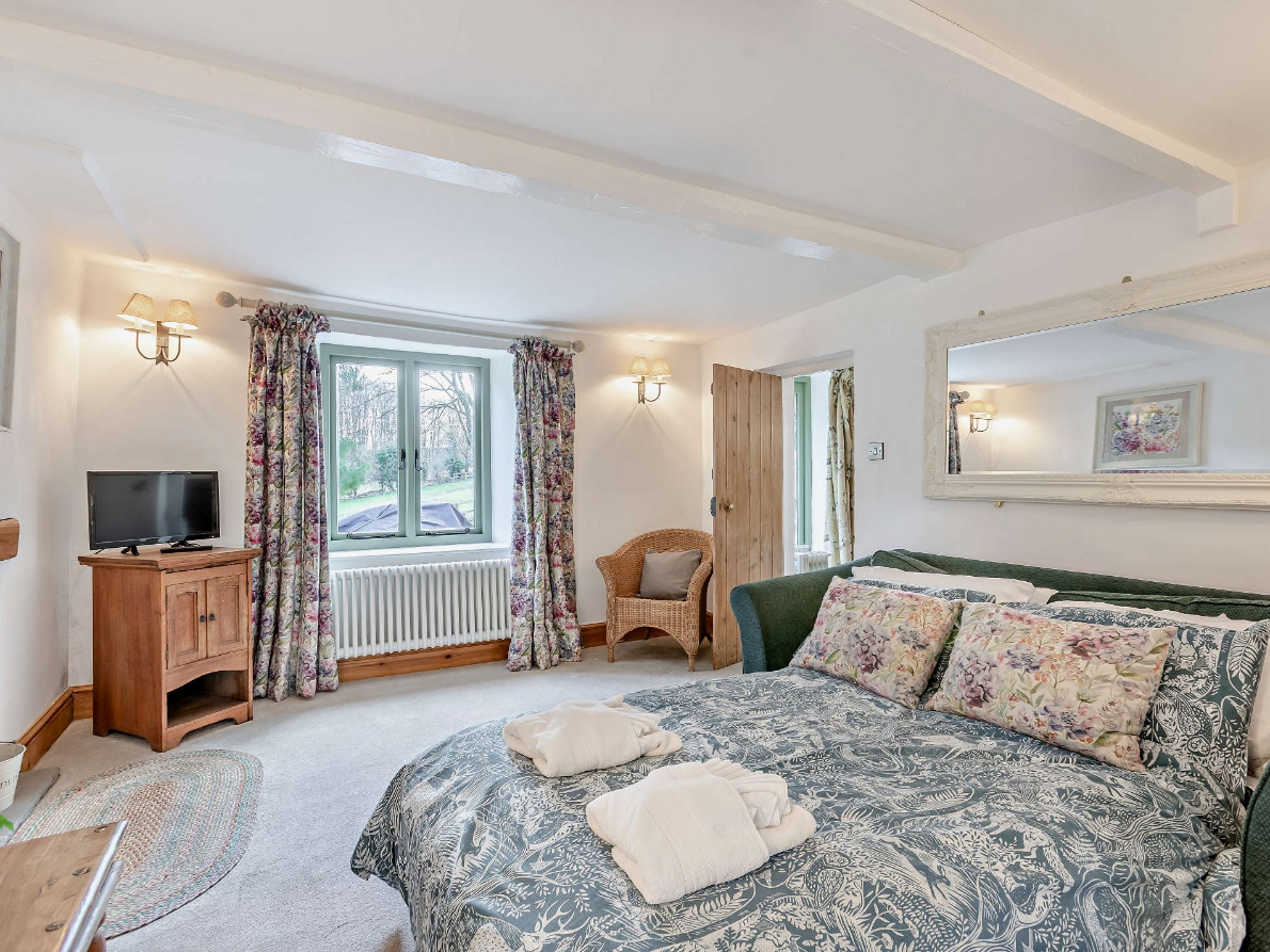 EnchantedWood - Luxurious Cottage Haven - photo 5
