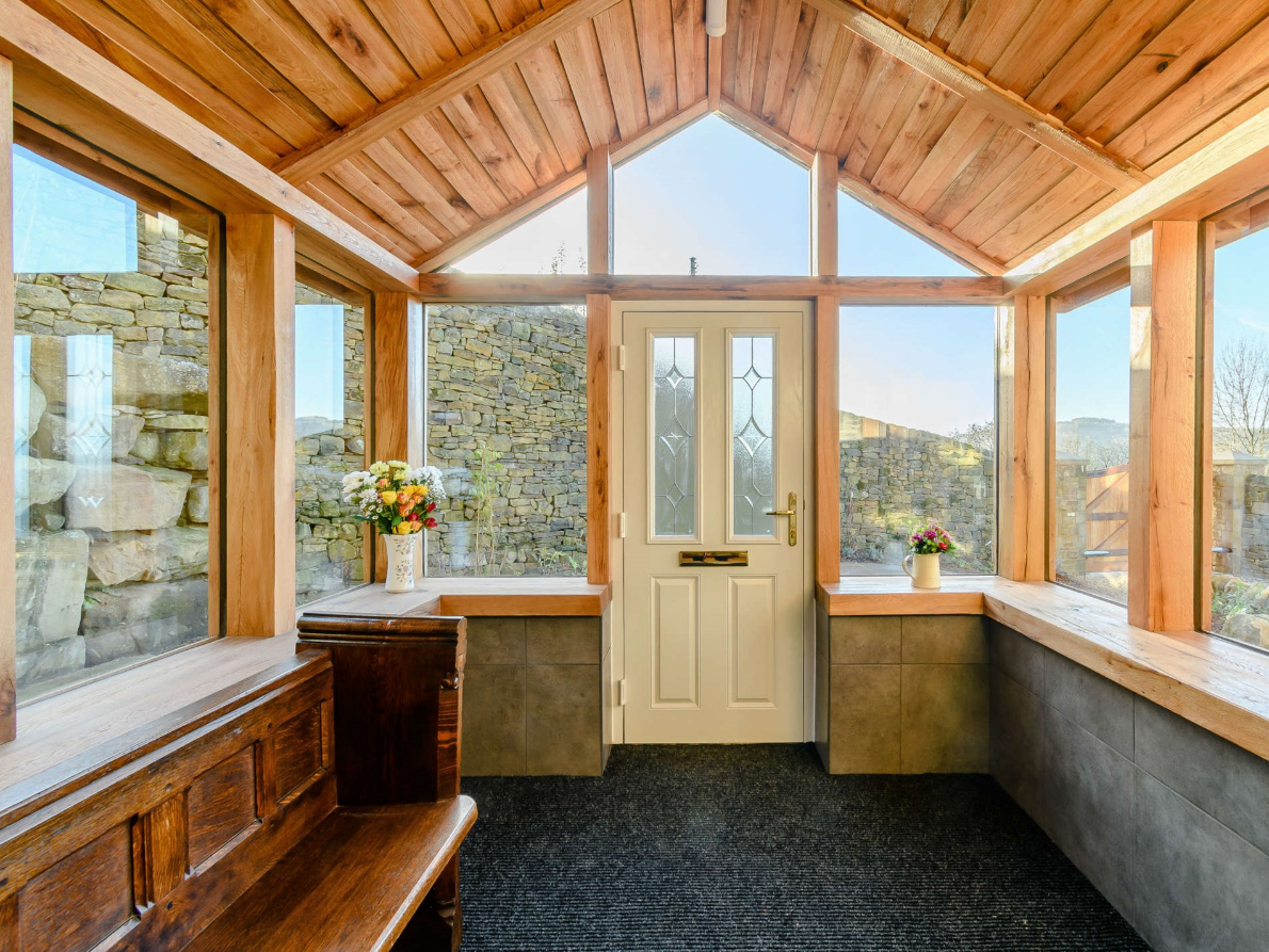 The Peak Retreat - Luxurious Countryside Getaway - photo 3
