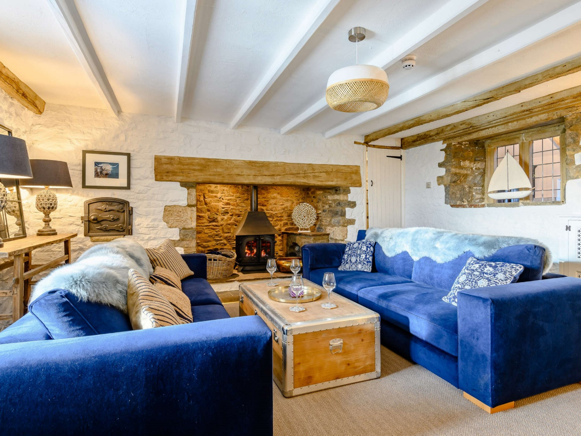 Tranquil Retreat - Charming Farmhouse with Stunning Views - photo 4
