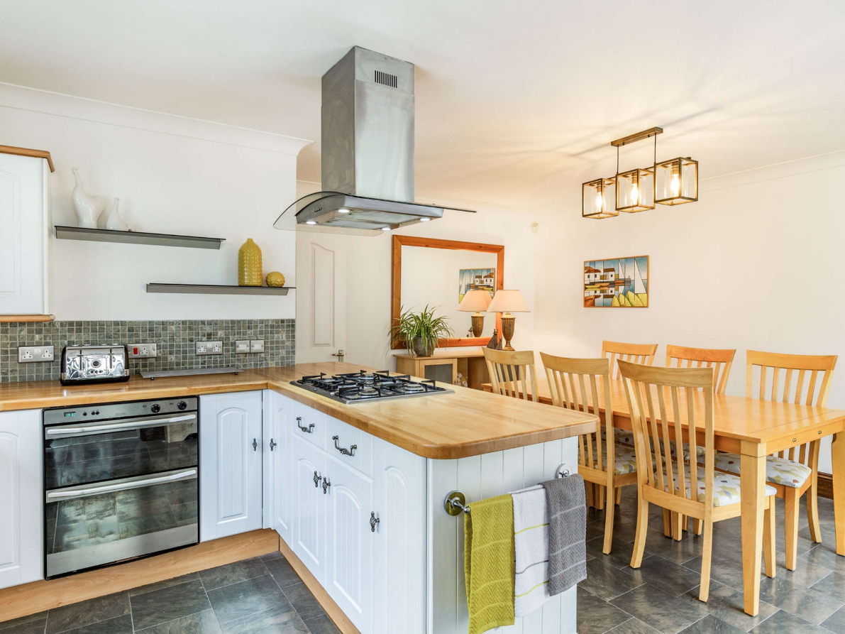 Seaside Serenity - Pet-Friendly Cottage - photo 5