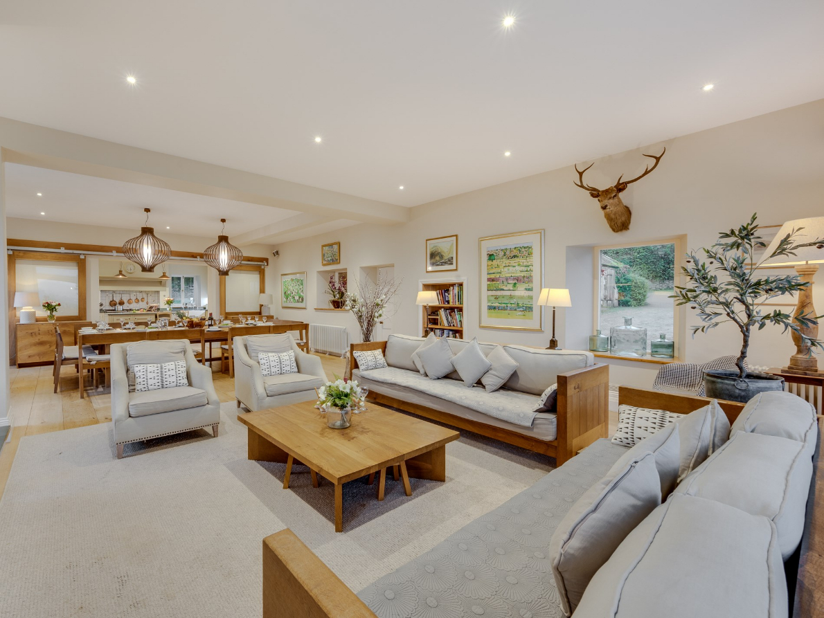 Greenfield Manor - Pet-Friendly Paradise - photo 3