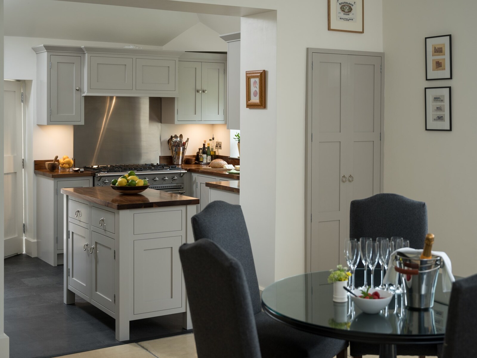 The Old Manor - Luxe Country Living - photo 5