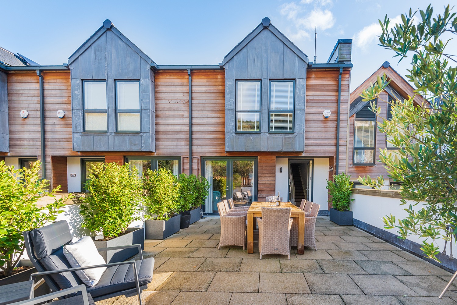 3 Island Place