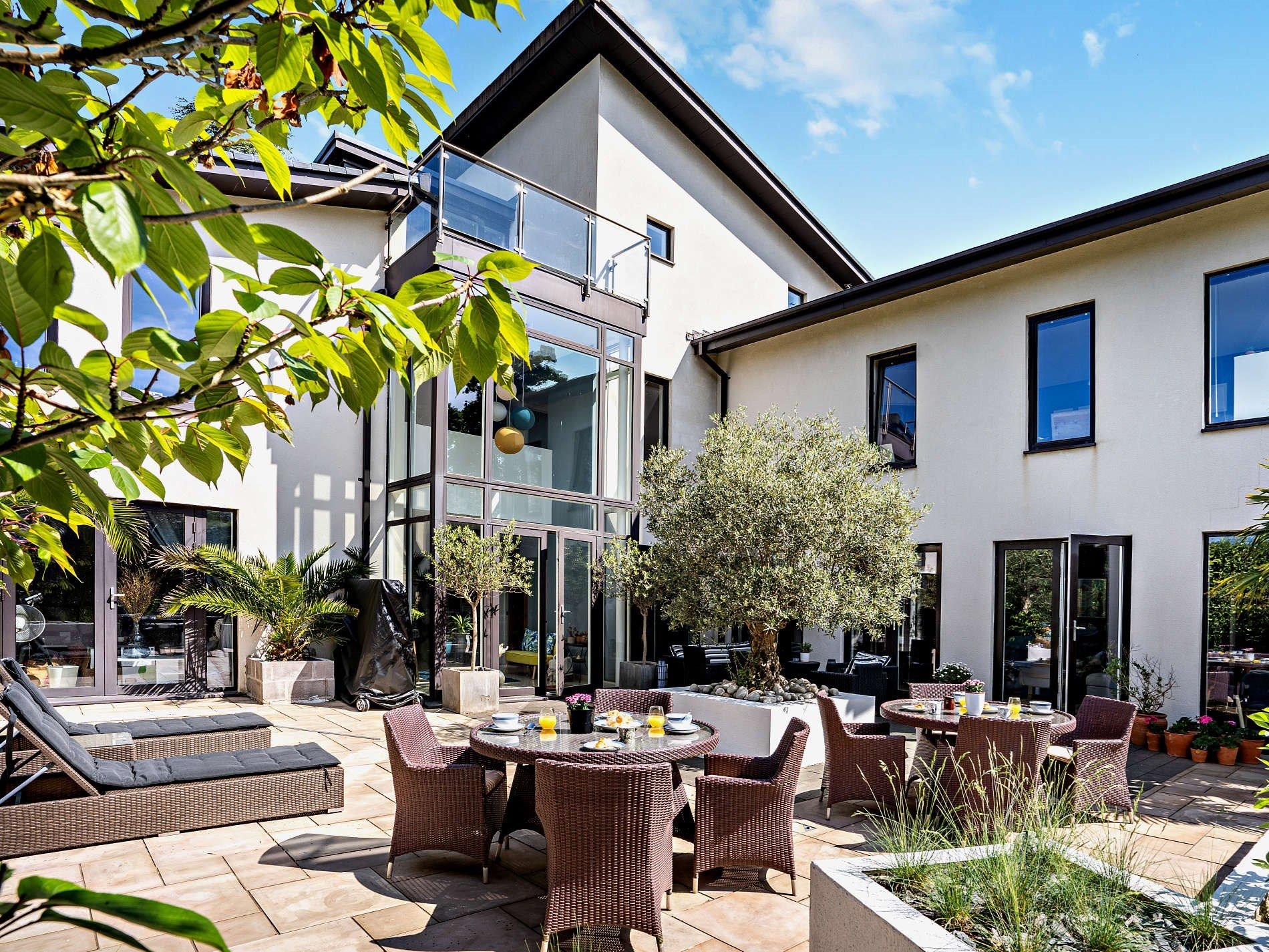 Parkside Manor - Luxe Leisure Haven - photo 3
