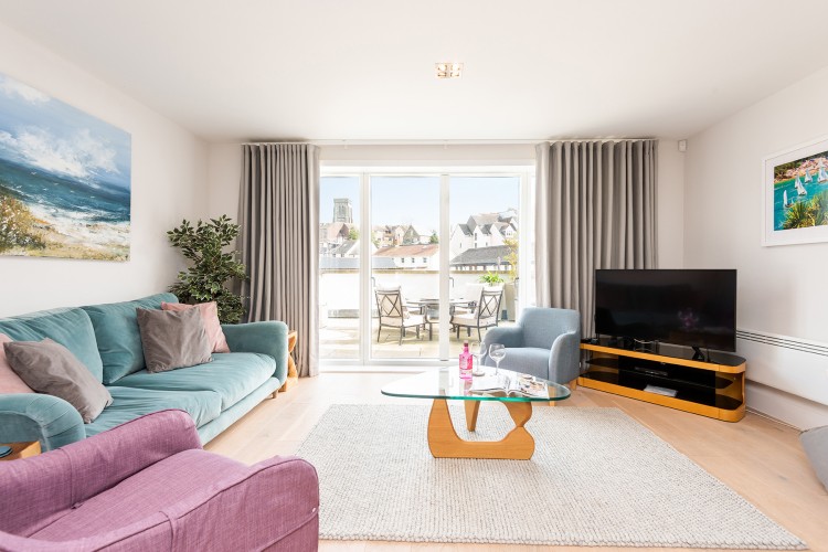 4 Island Place - photo 2