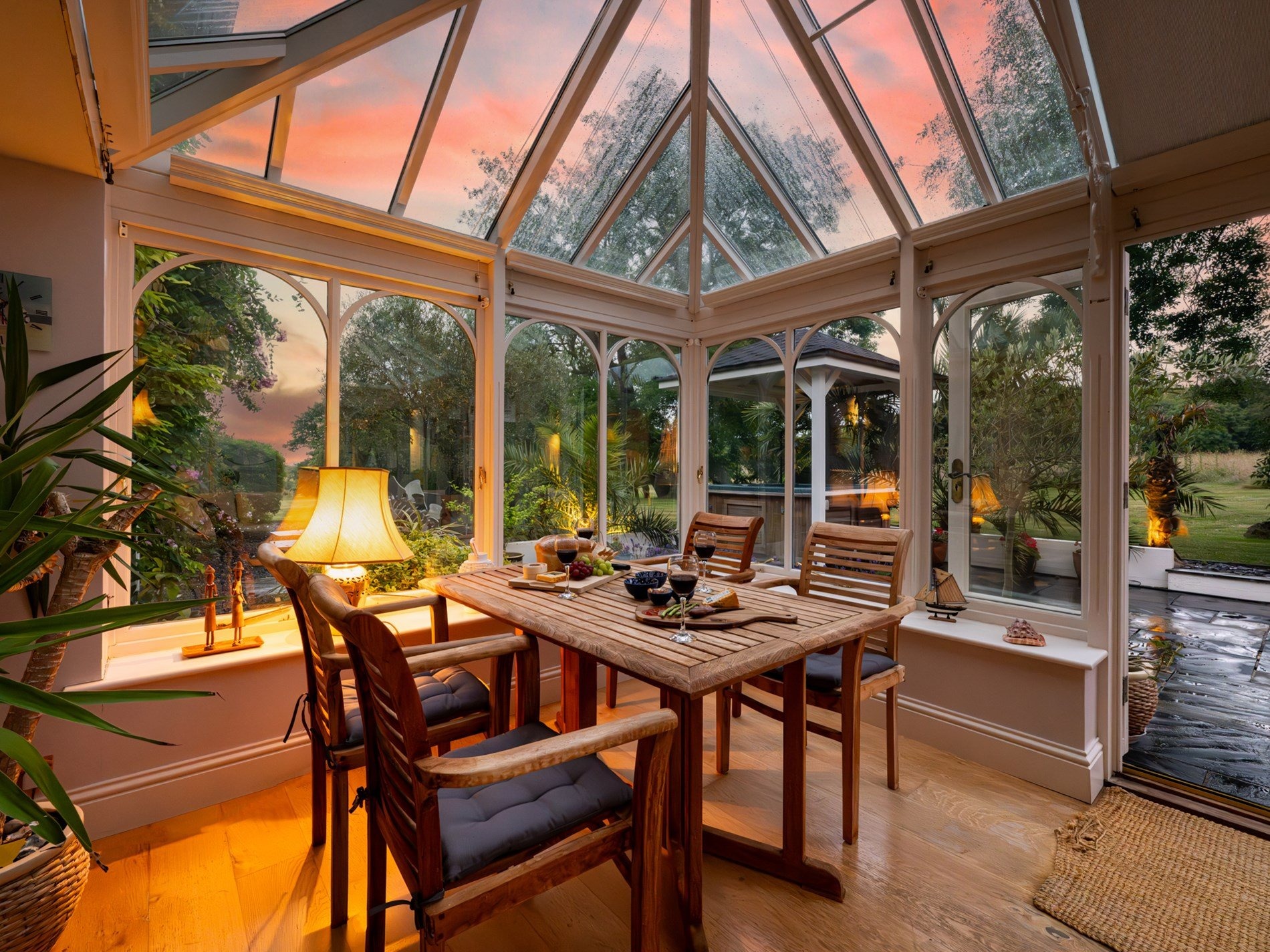 The Royal Retreat - Private Grounds & Luxury Amenities - photo 4