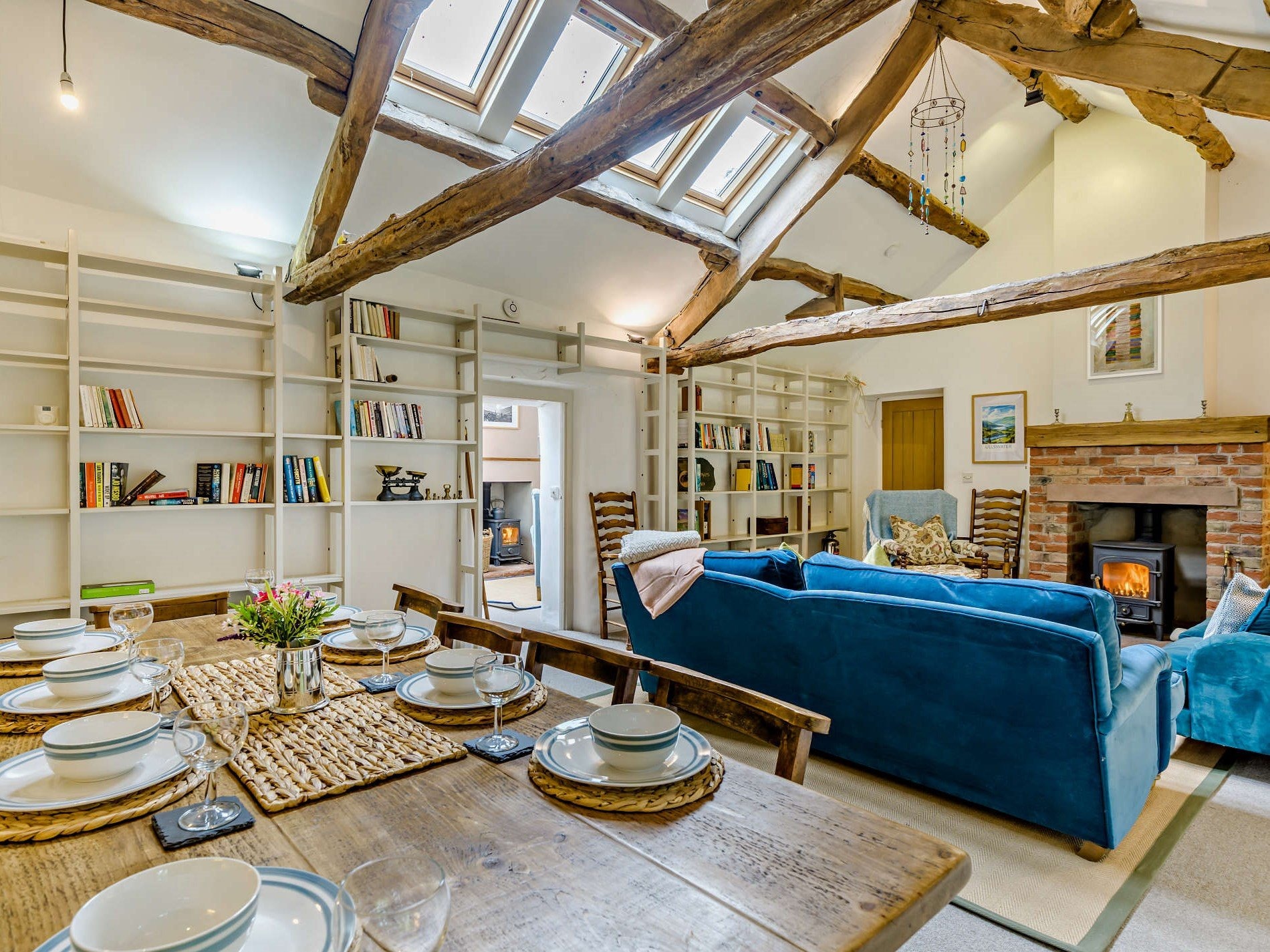 The Lakeland Farmhouse - Luxurious Lakeside Retreat - photo 2