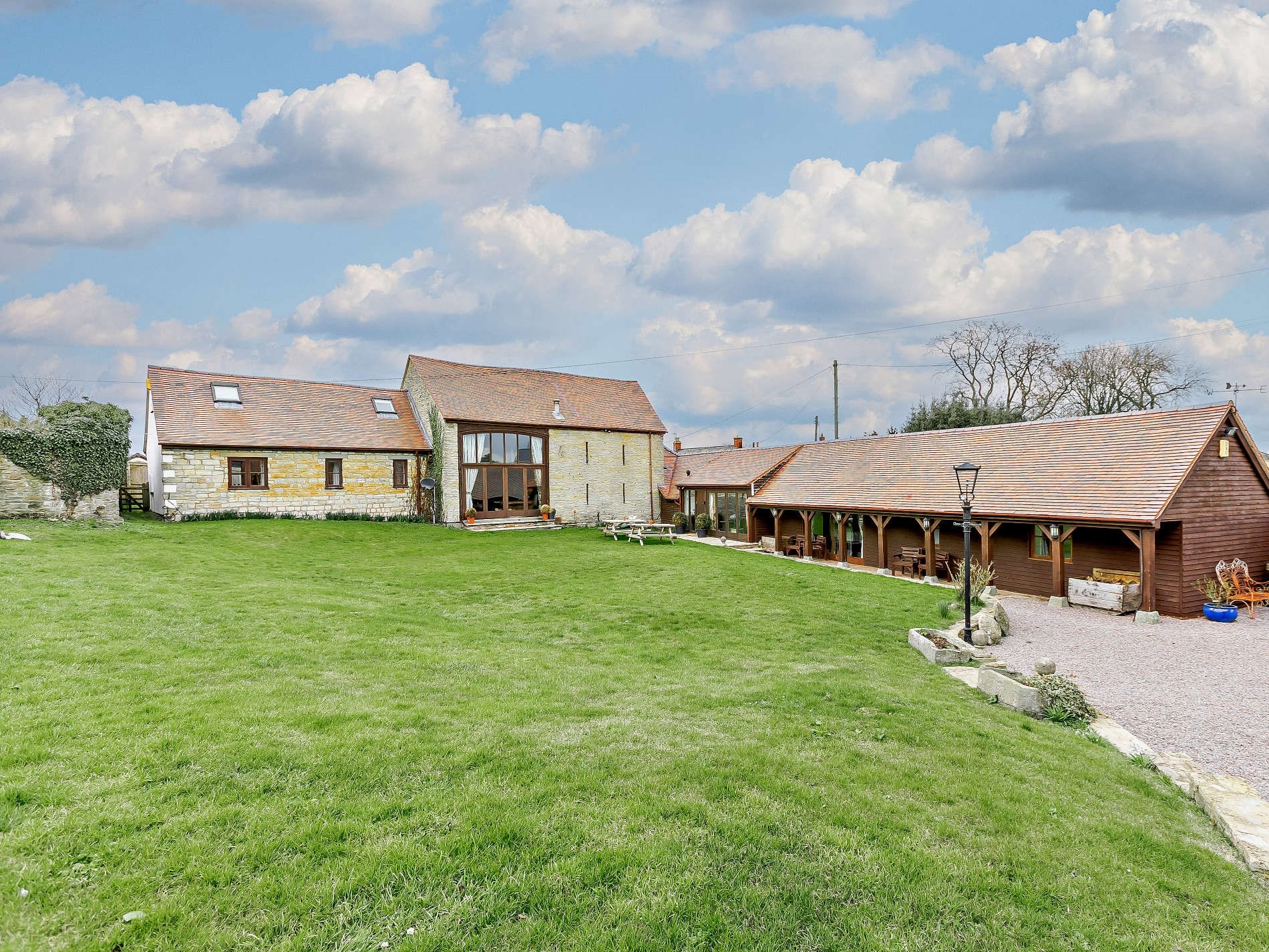 Chaxhill Charm - Secluded, Stylish 7-Bed Retreat