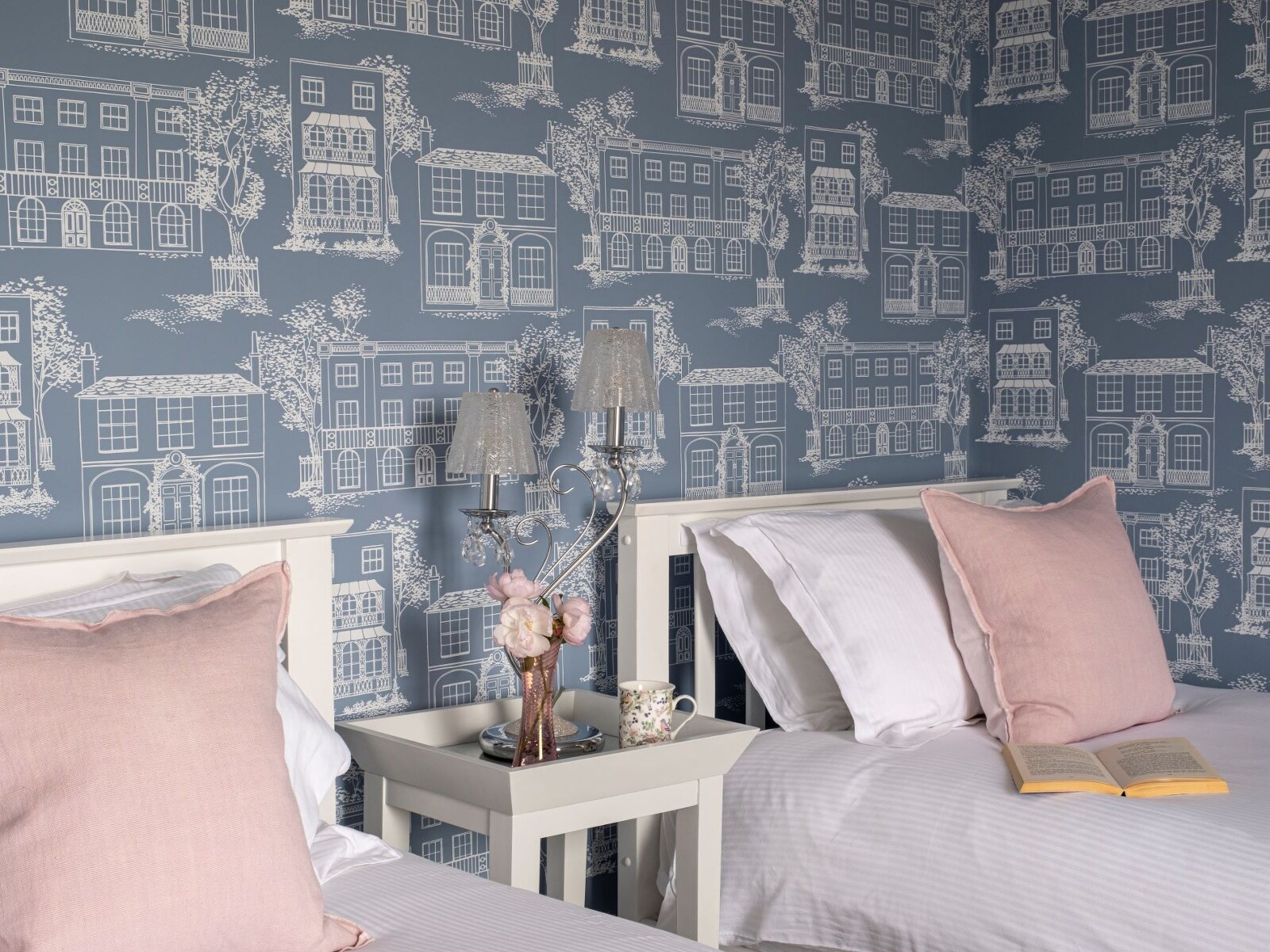 Riverside Retreat - Georgian Elegance & Countryside Charm - photo 4