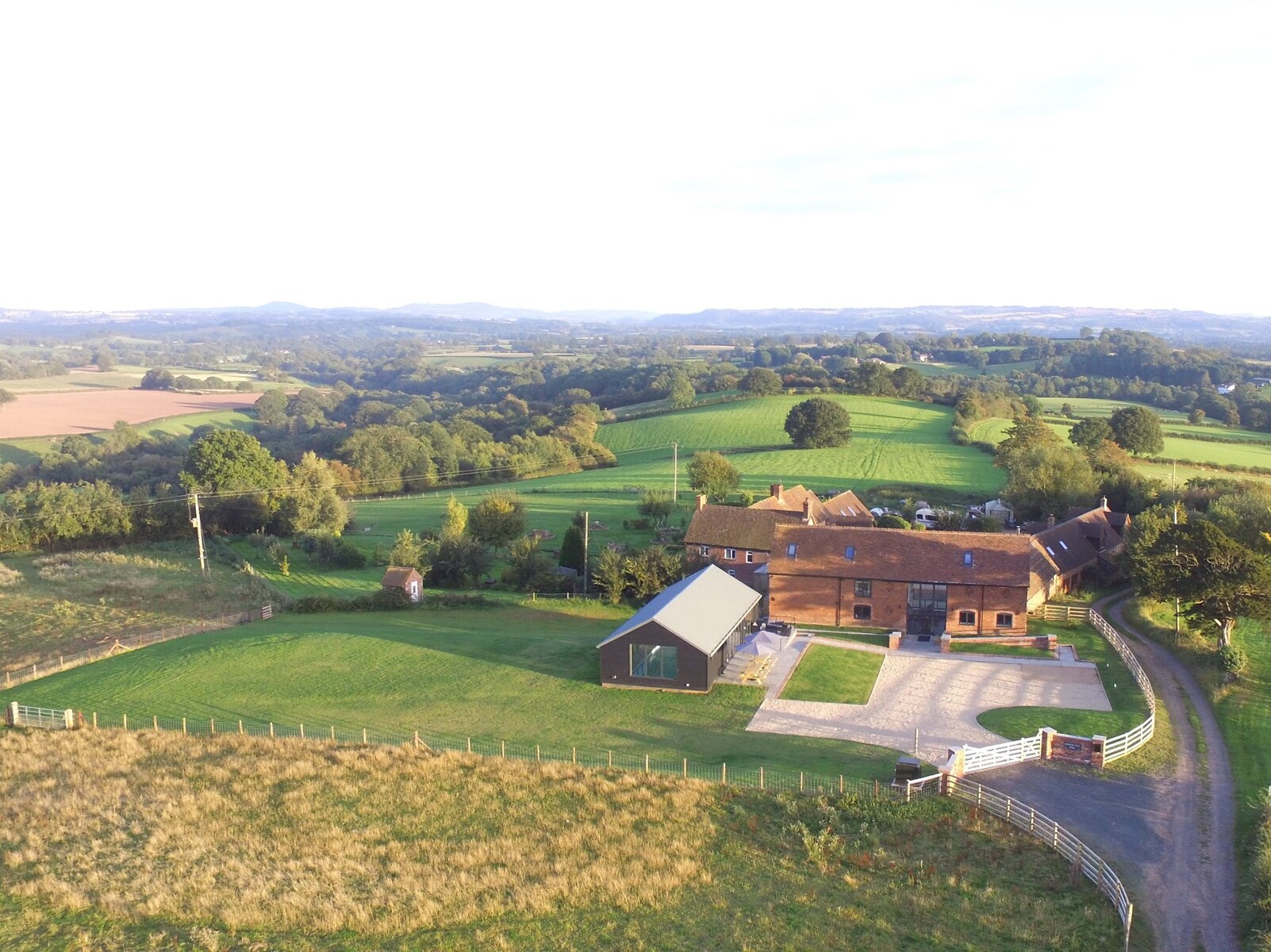 Valley View Manor - Countryside Elegance - photo 5