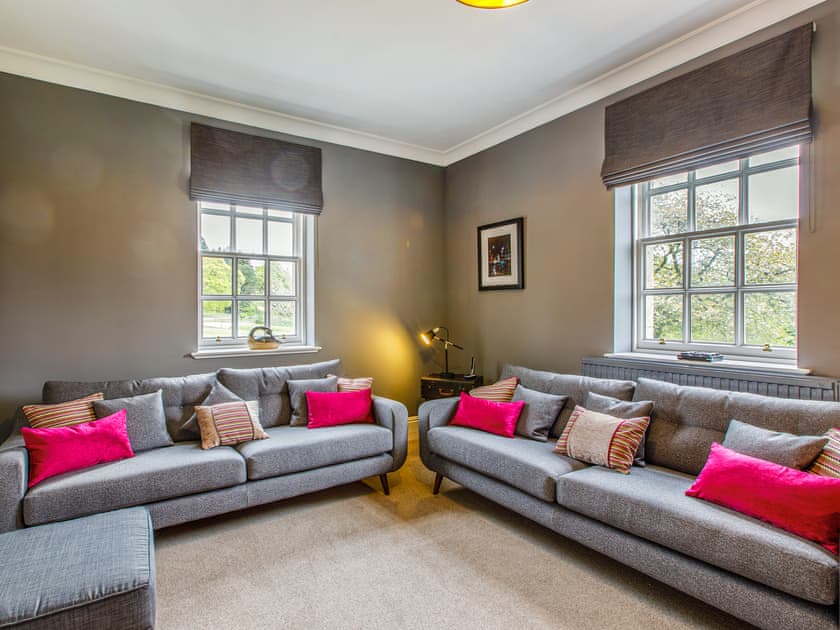 Ballogie House - photo 3