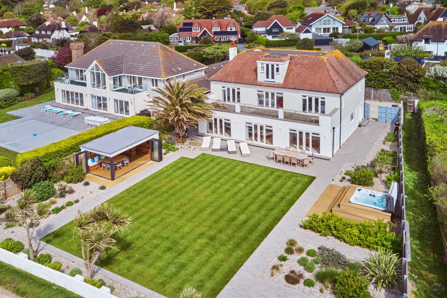 Beach Manor - photo 2