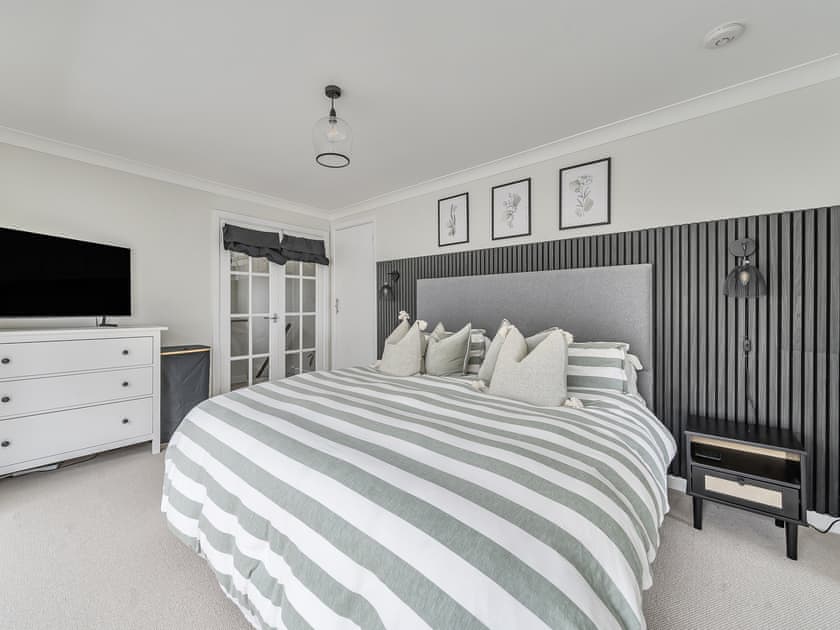 Blackthorn House - photo 5