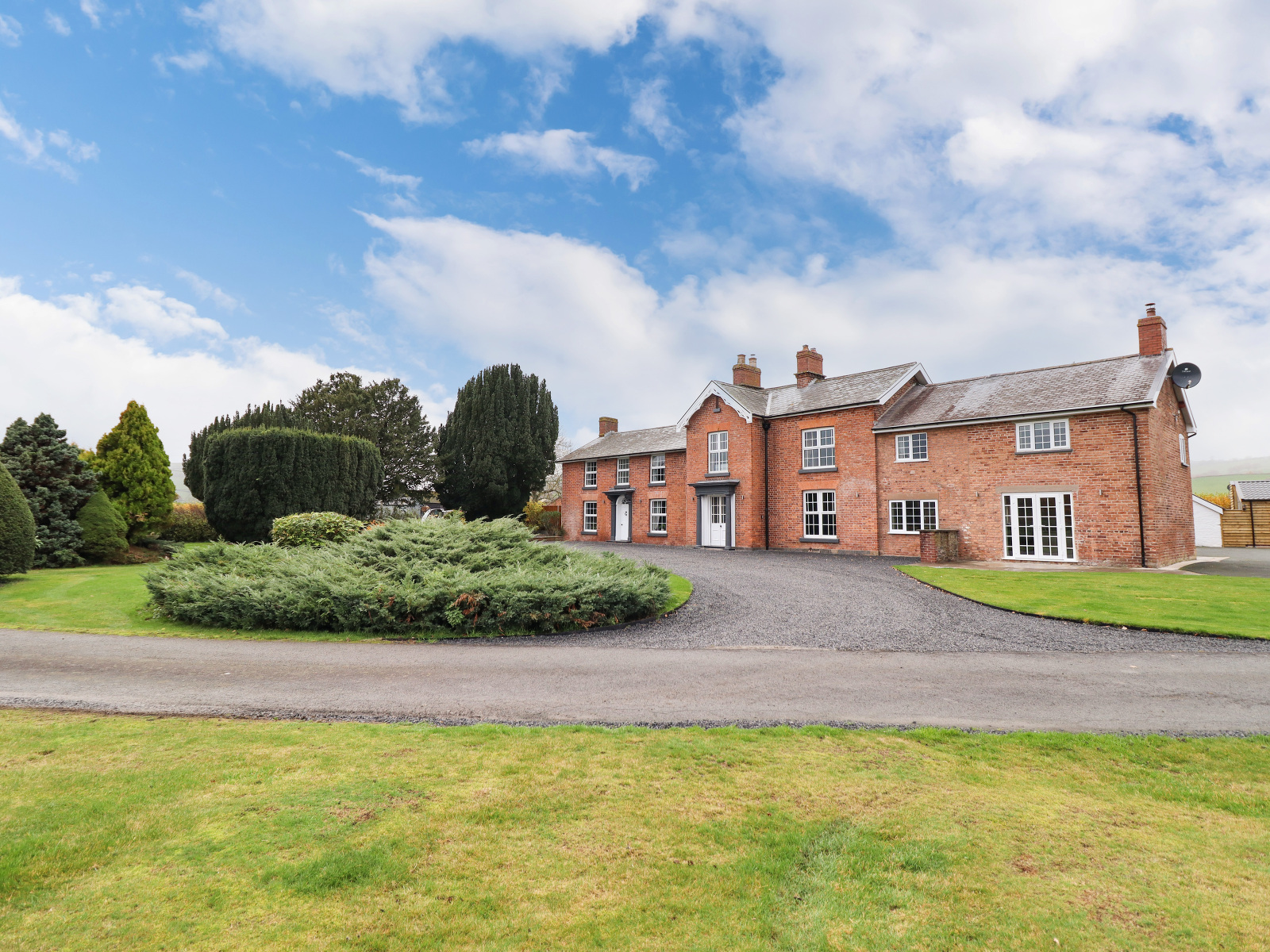 Caersws, Powys