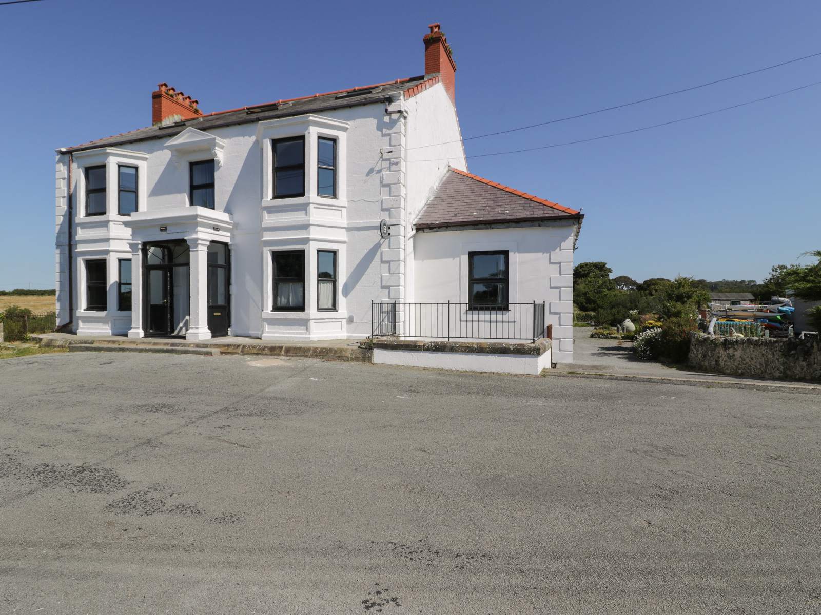 Bodorgan Inn - photo 2