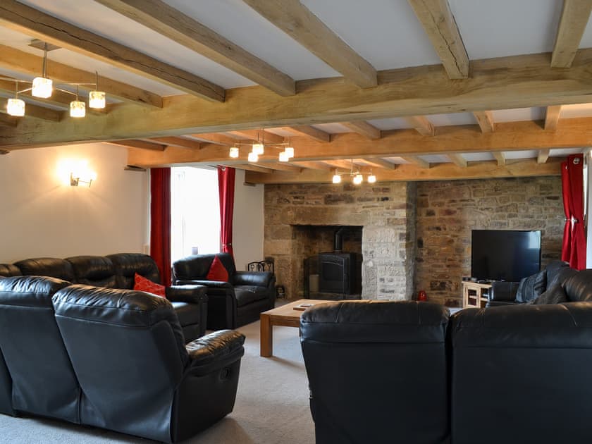 Bowlees Holiday Cottages - The Farmhouse - photo 2