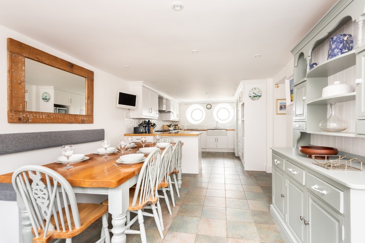 Breakwater Cottage - photo 5