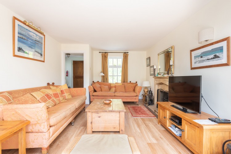 Brook Cottage - photo 3