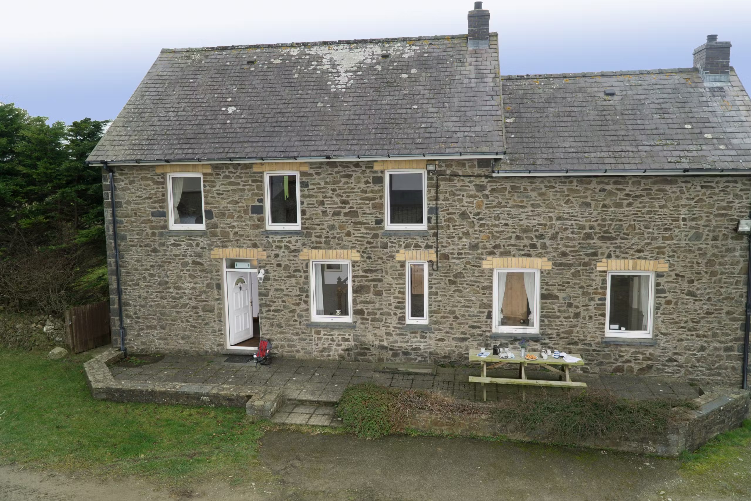 Llanllwchaiarn, Ceredigion