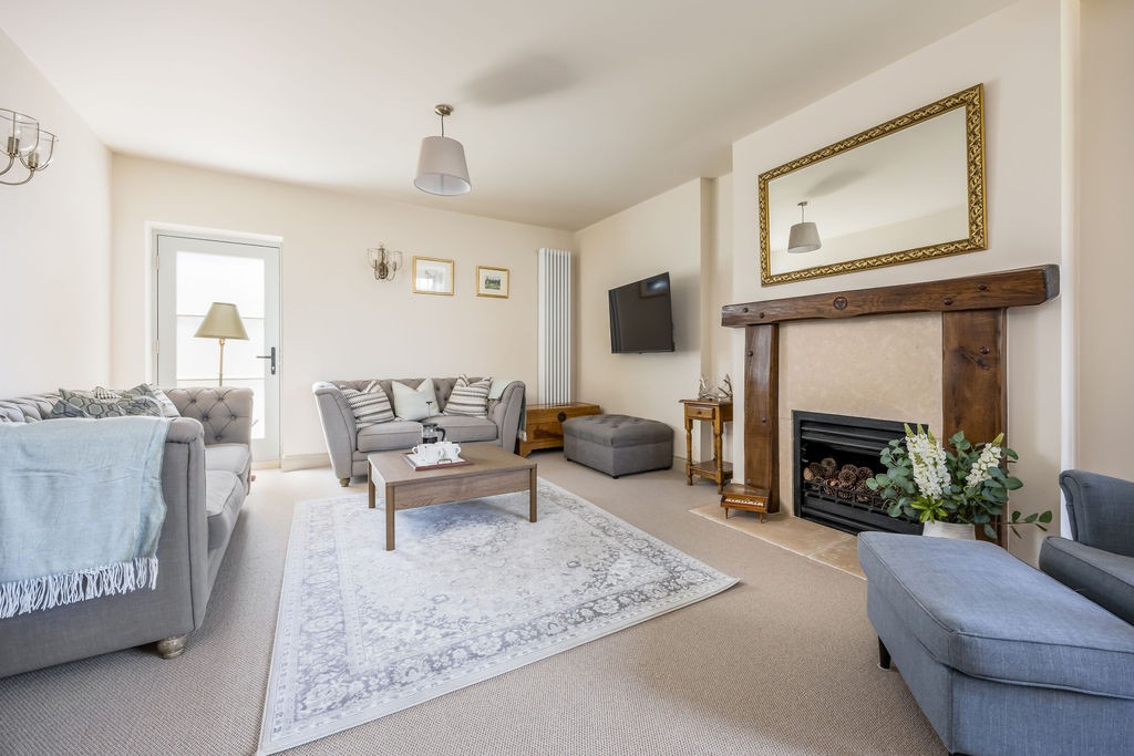 Carrington Farmhouse - photo 2