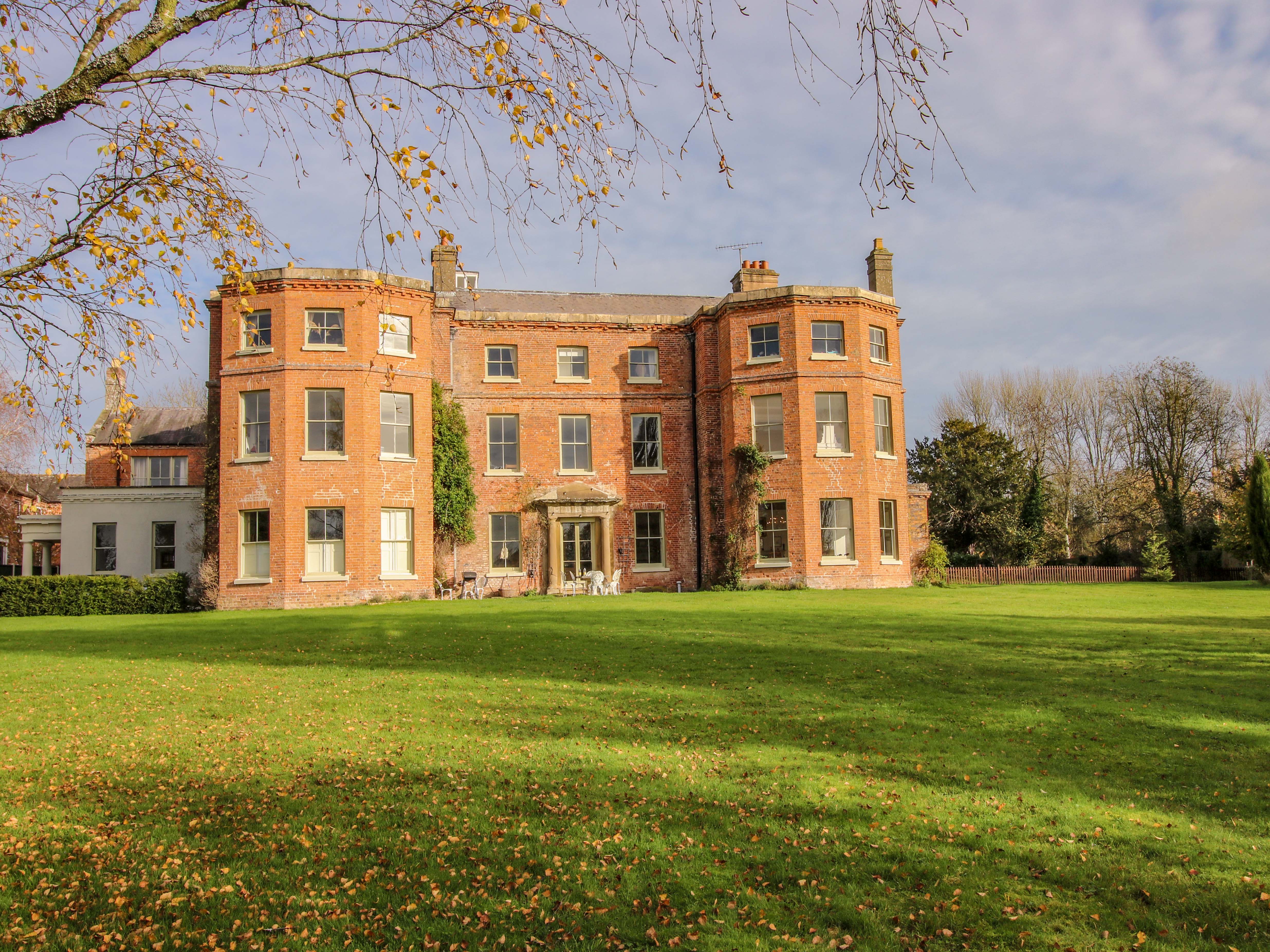 Caynham Court - photo 3