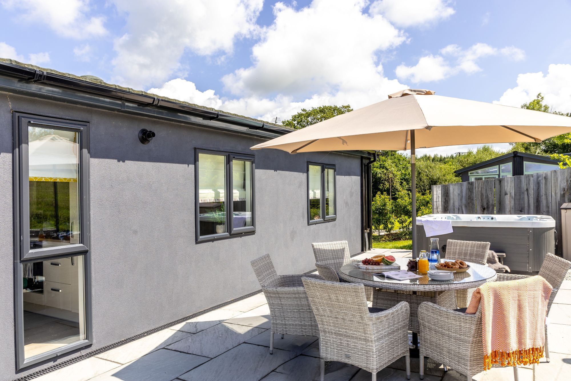 Cherry Lodge, 14 Roadford Lake Lodges - photo 3