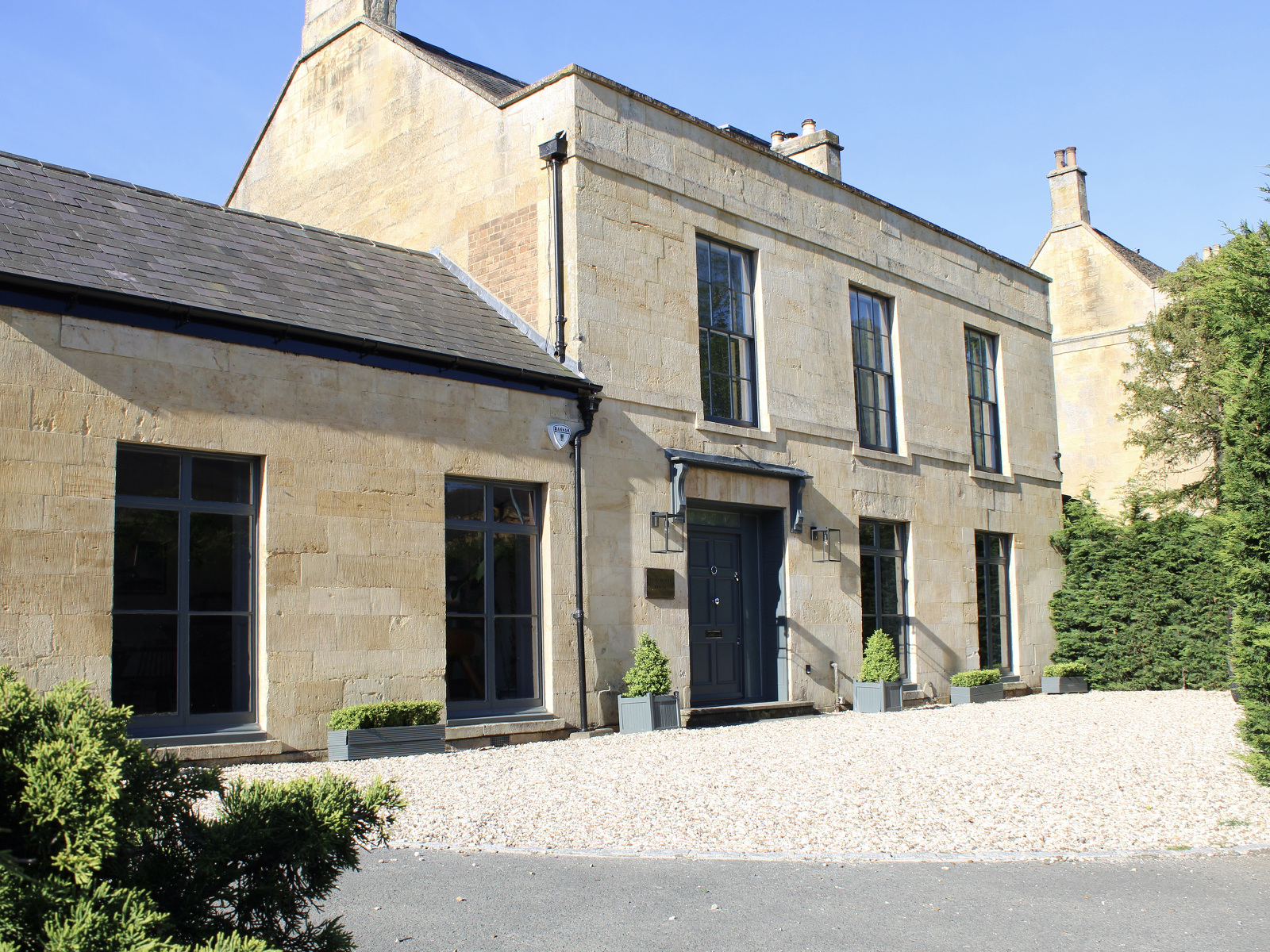 Cotswold House - photo 2