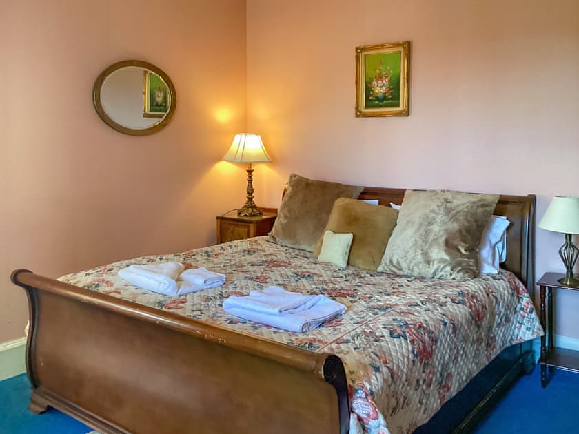 Country House Holidays - The Carnegie Rooms at Aultnagar Lodge - photo 5