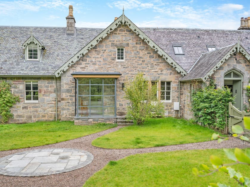 Croiscrag Lodge - Baillies Cottage - photo 2