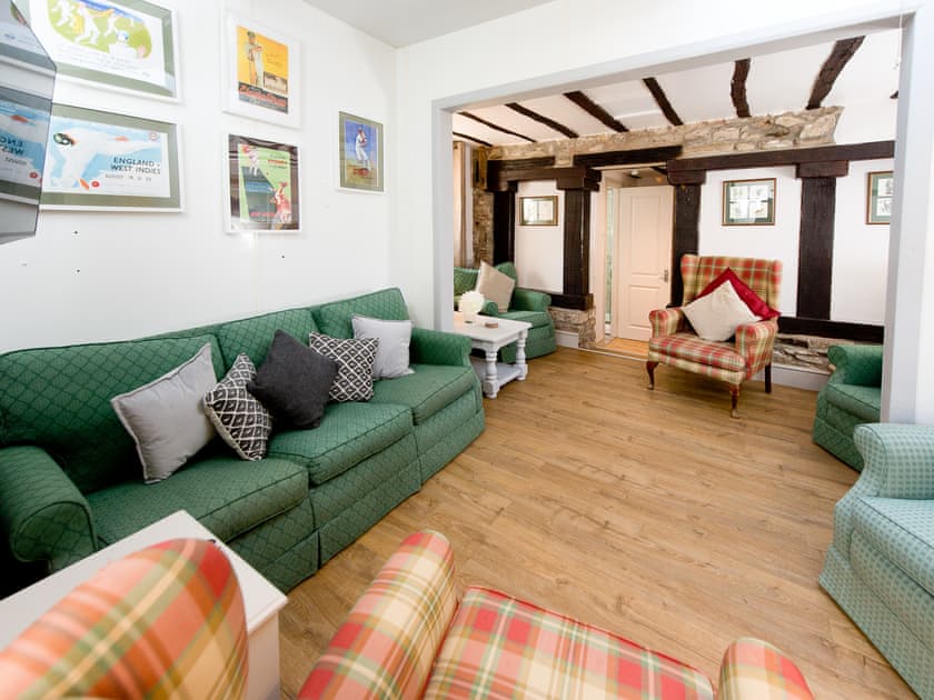 Crown Inn - photo 2