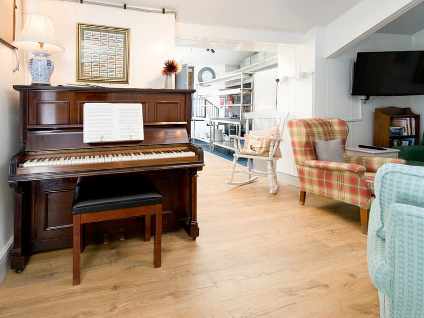 Crown Inn - photo 4
