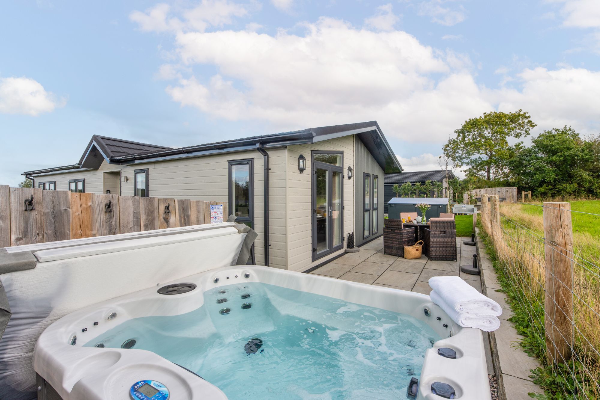 Daisy Lodge, 6 Roadford Lake Lodges - photo 3