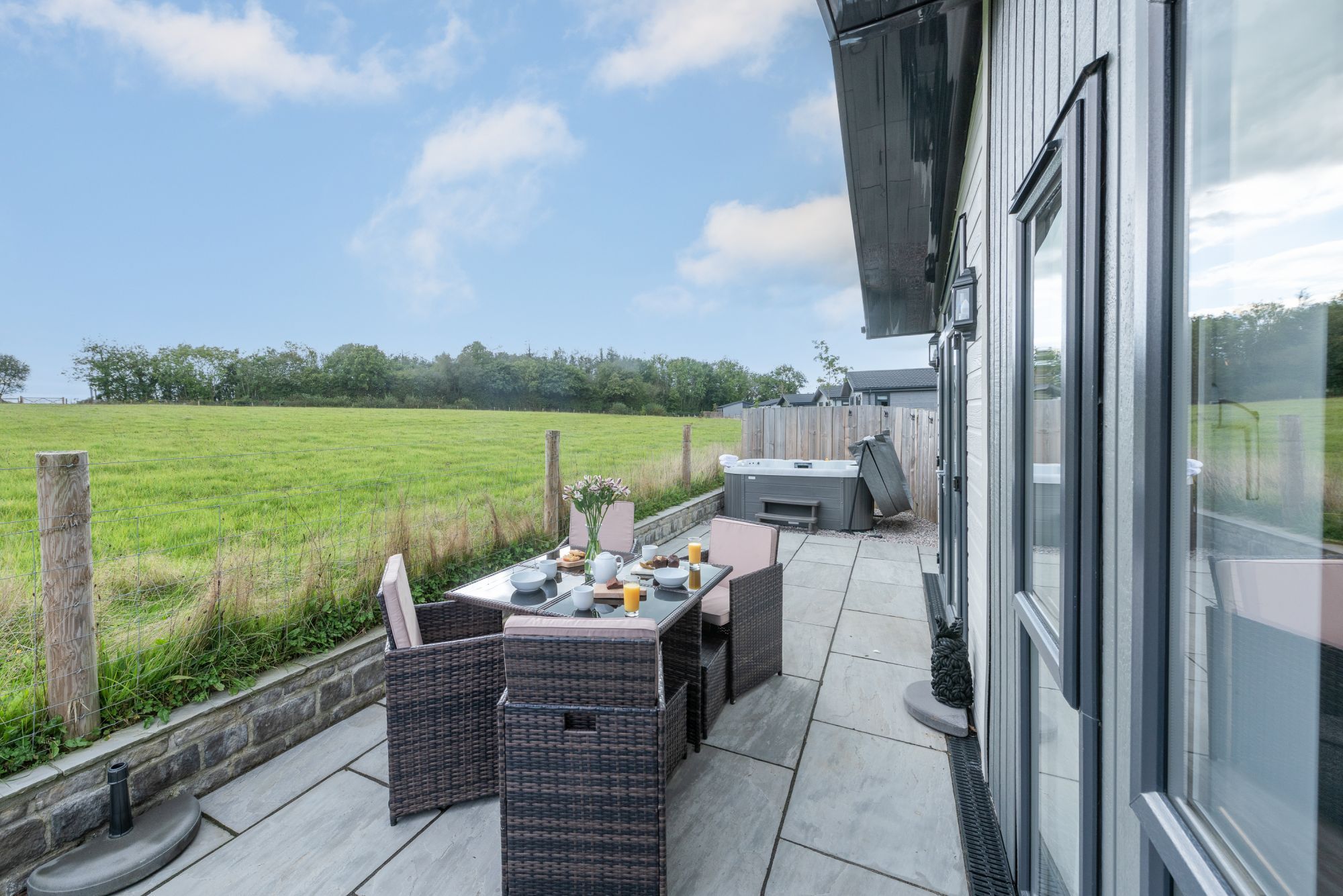 Daisy Lodge, 6 Roadford Lake Lodges - photo 4