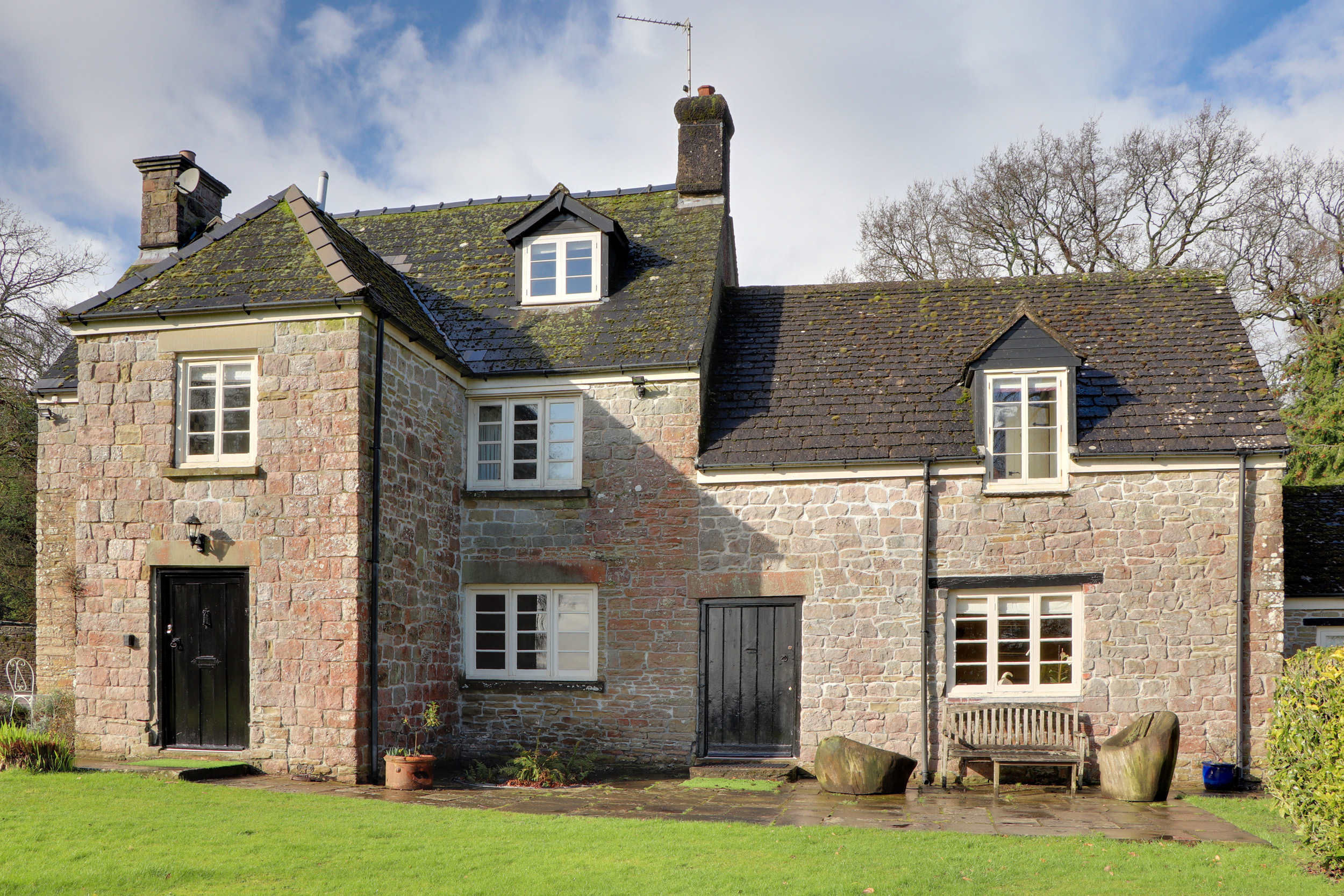 Danby Lodge - photo 3