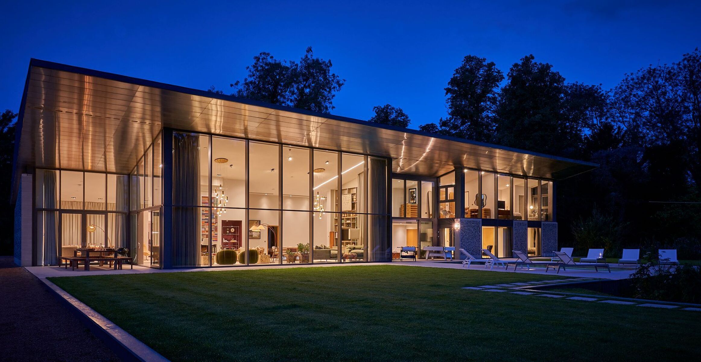 Edgewater House - photo 2