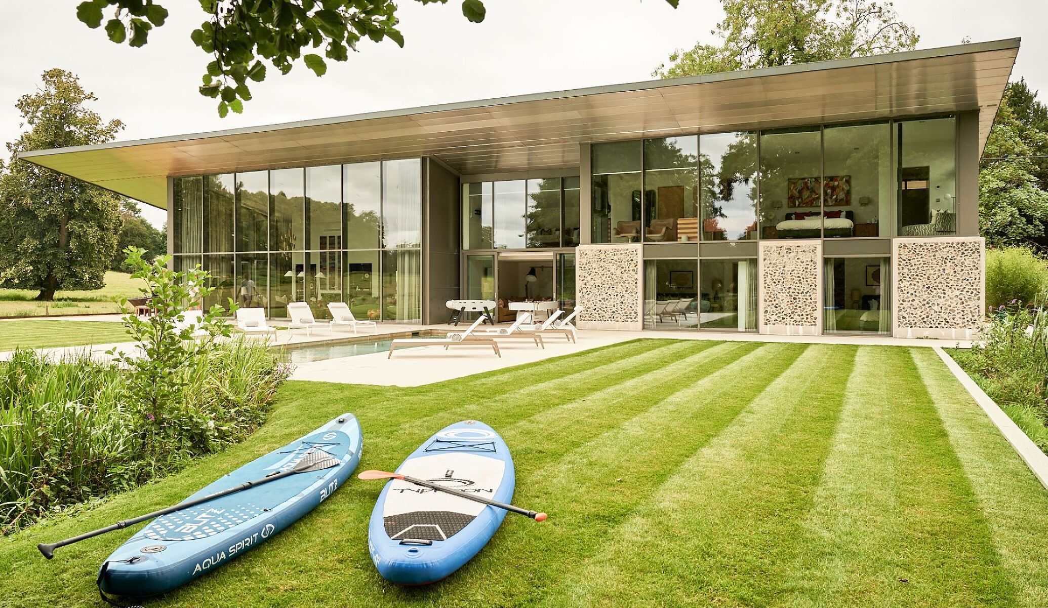 Edgewater House - photo 3