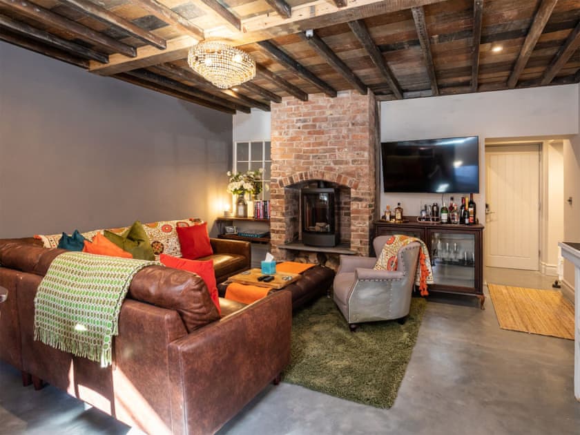 Elm Townhouse - photo 2