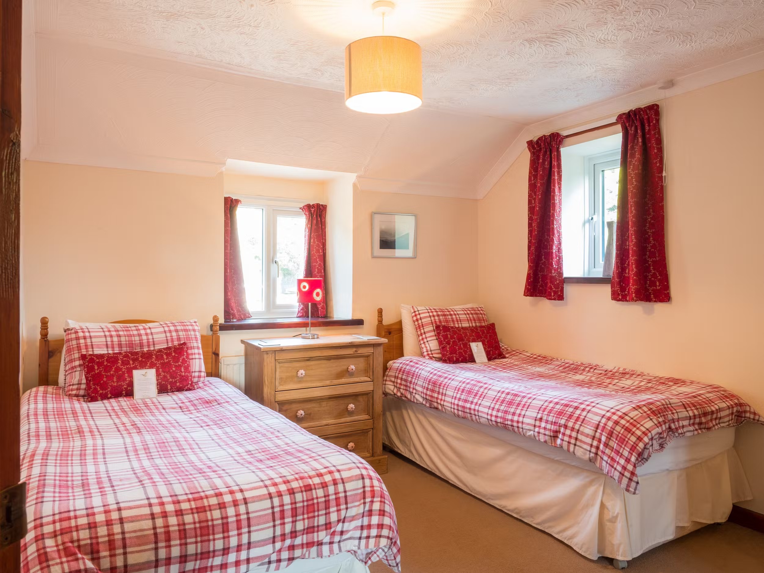 Elmtree Cottage - photo 3