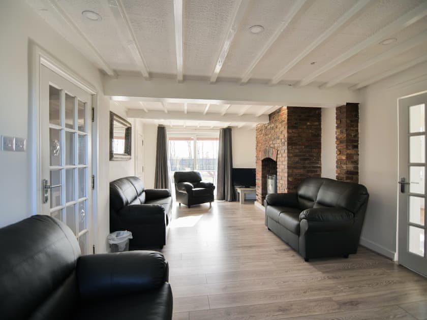 Farmhouse - photo 2