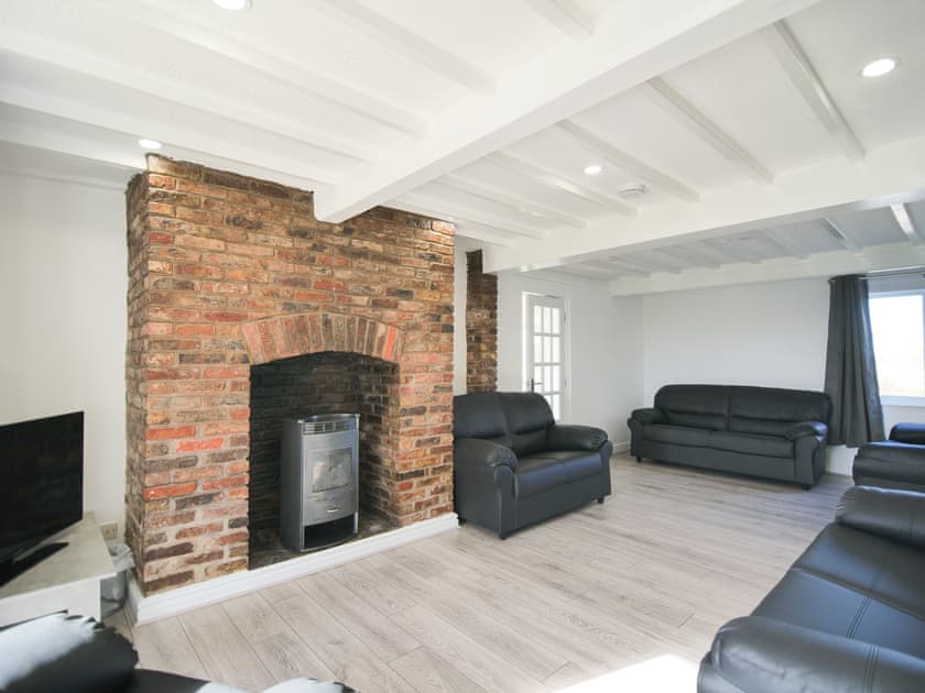 Farmhouse - photo 3
