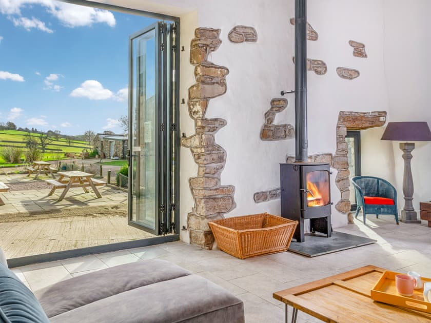 Fieldgate Farm Estate- Fieldgate Barn - photo 3