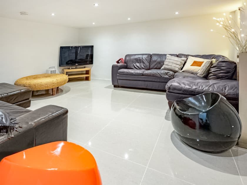 Fieldgate Farm Estate- Fieldgate House - photo 4