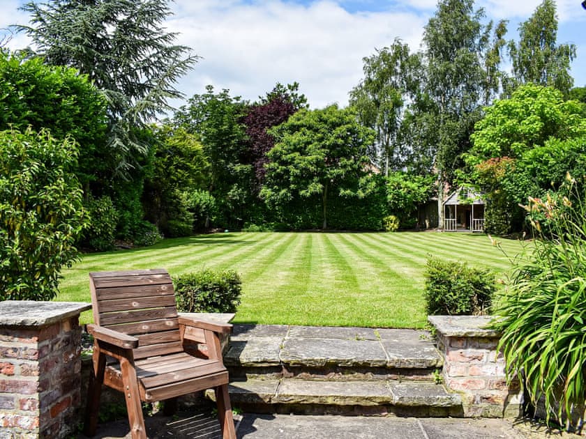 Garden Cottage - photo 2